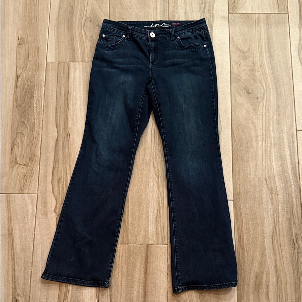 INC International Concepts Women's dark blue bootcut jeans sz 8